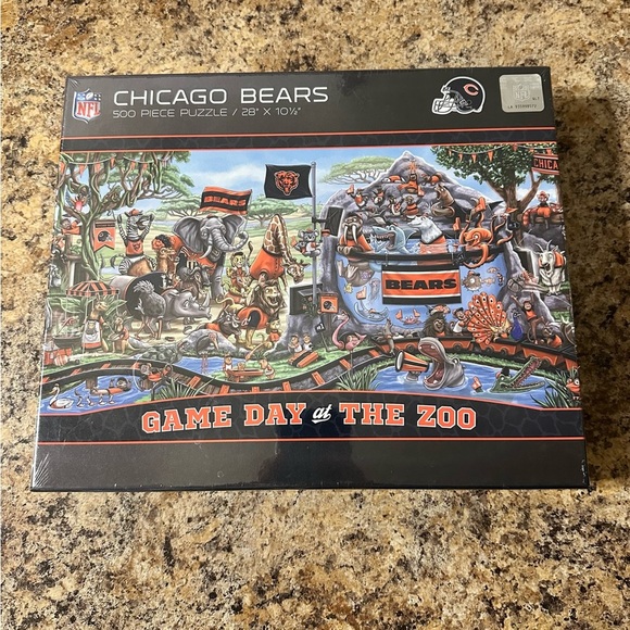 NEW Chicago Bears NFL Game Day at the ZOO 500 Piece Puzzle Sealed - Picture 1 of 4